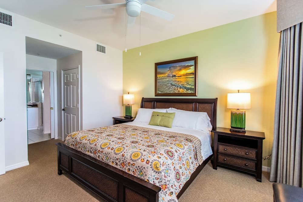 Messina Vacation Rental at Lely Resort. Spacious 3-BR, 2-Bath Condo with Lake Views and Handicap Accessibility. Enjoy Community Pool, Hot Tub, and Proximity to Naples Beaches and Dining