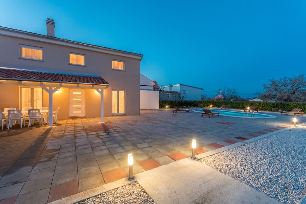 Villa Elm Private Pool Nice Location