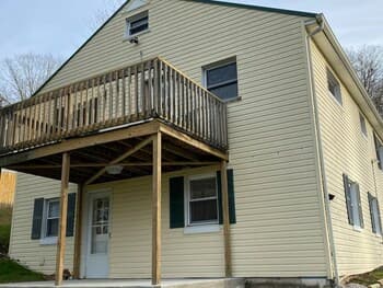Country Living Patio Apartment in Town