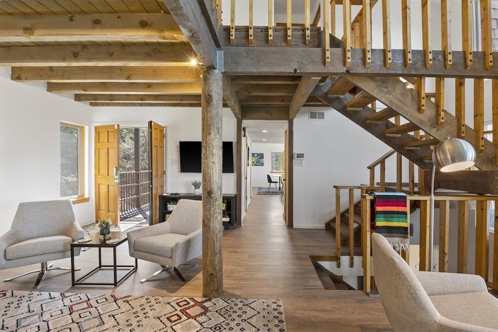 Raven Hill - Stunning Views From Three Decks, Close to Ten Thousand Waves