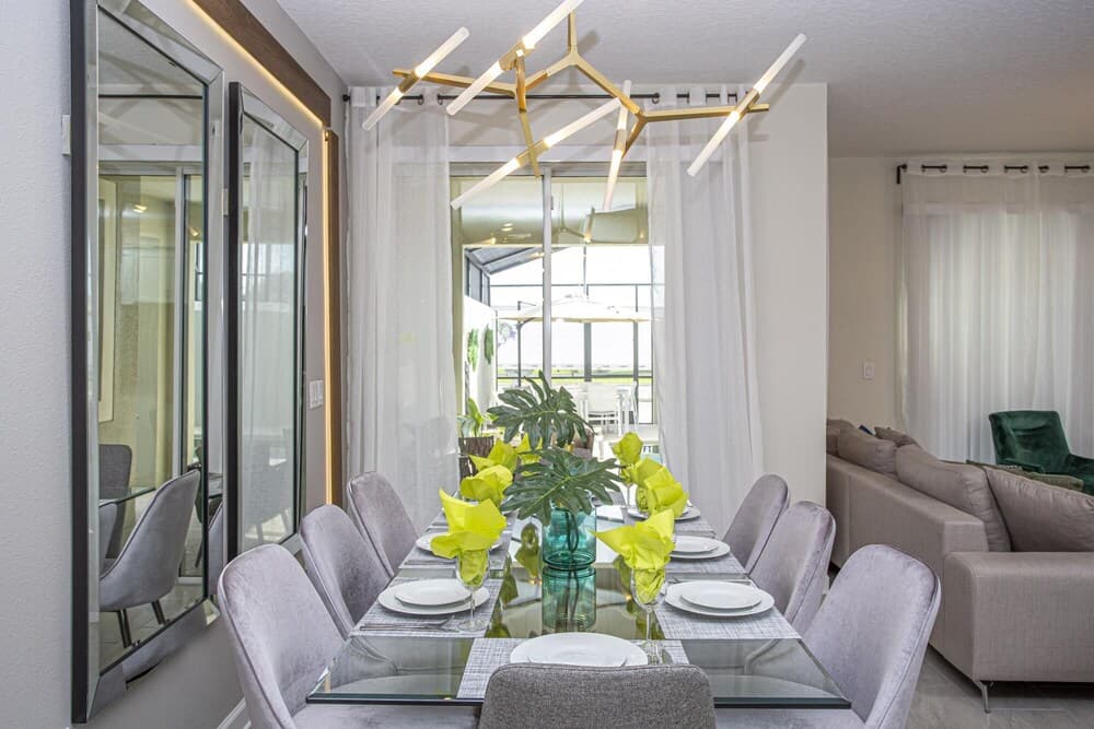 Gorgeous 4 Bedroom w Pool Close to Disney 4836