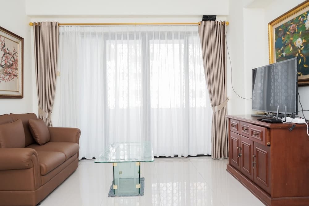 Homey 3Br Kondominium Golf Karawaci Apartment