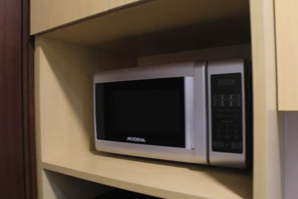 Comfortable Studio For 1 Pax At Parkland Avenue Apartment Bsd