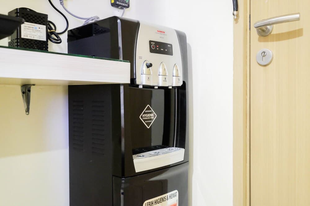 Comfy And Homey Studio Room At Meikarta Apartment