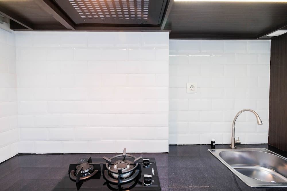 Modern And Comfy Studio Apartment At Patraland Urbano