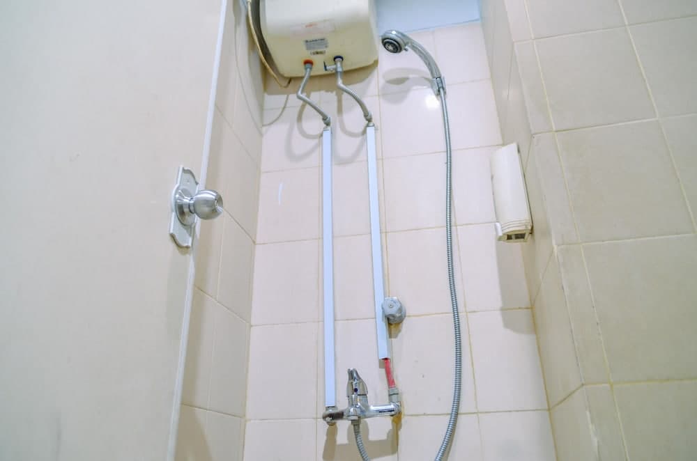 Homey And Simple Studio At Serpong Greenview Apartment