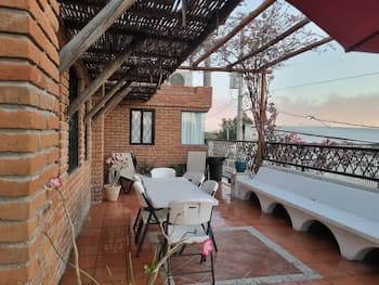 Linda Propiedad de 5 Habitaciones