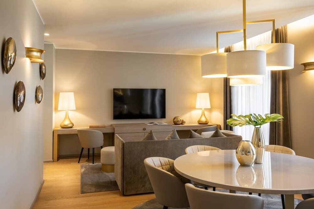 Starhotels Duomo Deluxe Apartment - 2 Bedrooms