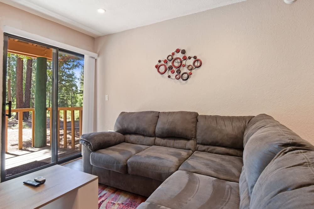 Kings Run Retreat Patio