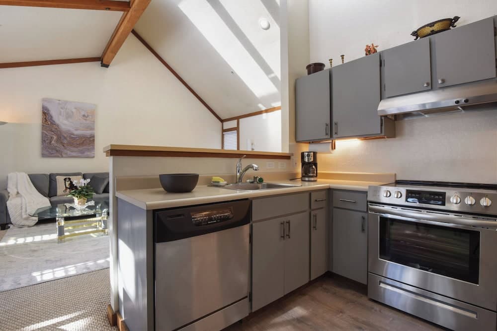 Valley View Bliss Nearby Bike Trails & Beach