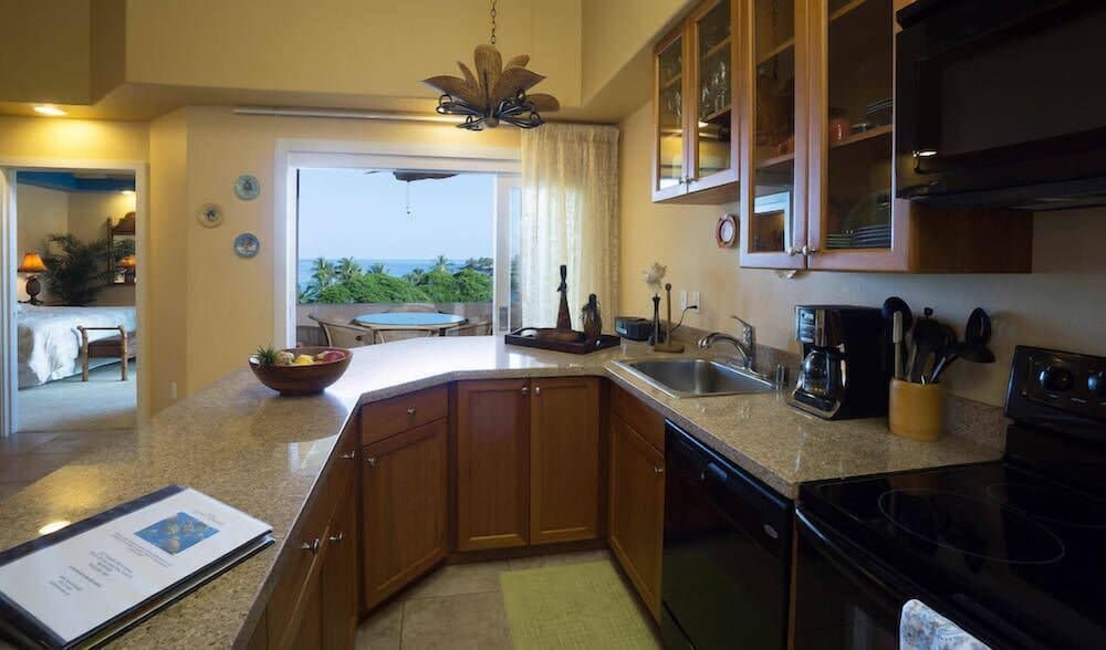 The Beach Villas w/ Pool Hot Tub & A/c!