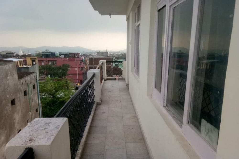 Goroomgo Hotel City Palace Nainital