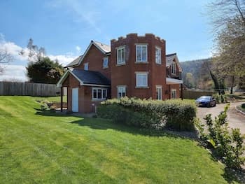 Plas Gwyrch Gatehouse