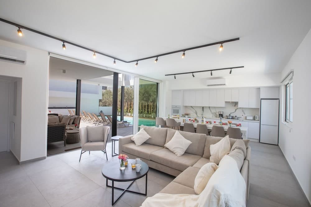 Ayia Napa Kube Villa Kb4, Ayia Napa Center