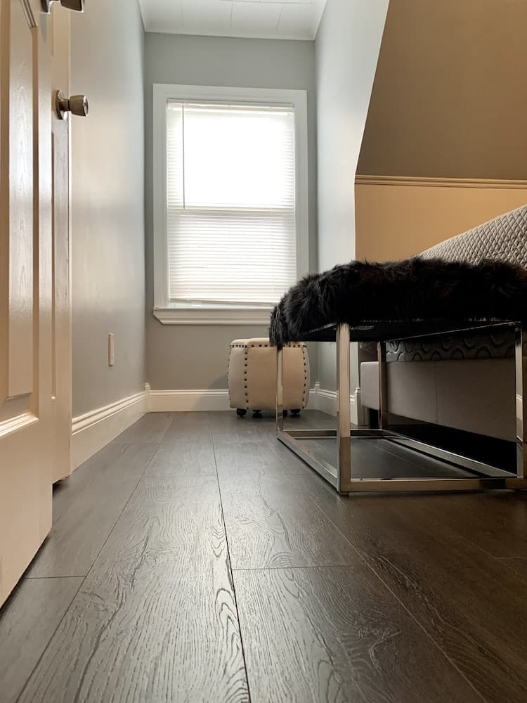 The Wheel of Fortune Duplex-8BR Parking