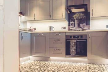 Beautiful 3-bed Cottage in Plymouth ,country Views