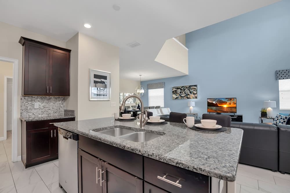 Lakeview Home w/ Private Pool & Free Water Park!