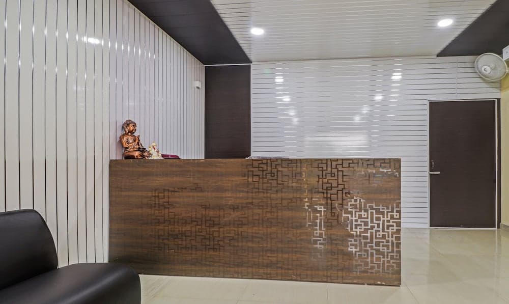 Itsy By Treebo - Divine Inn