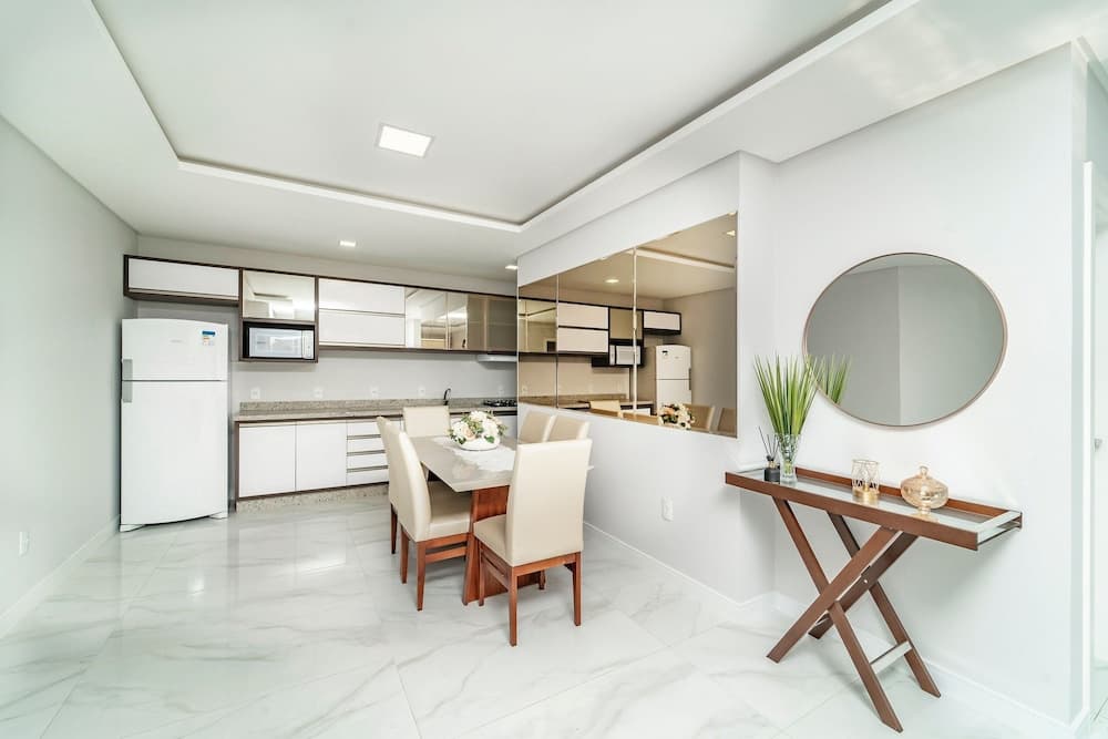 705- Beautiful apartment with pool and 2 suites