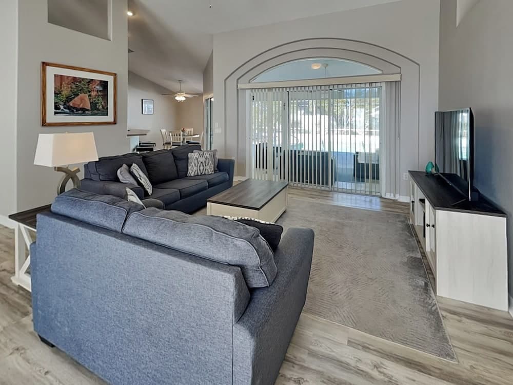 Summer Daze by Distinctive Beach Rentals