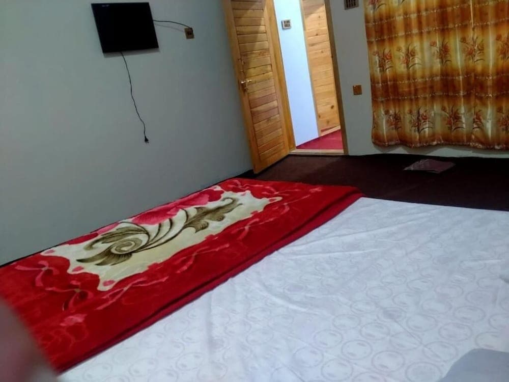 Rakaposhi Amin Guest House