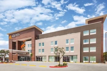 La Quinta Inn & Suites by Wyndham Bardstown