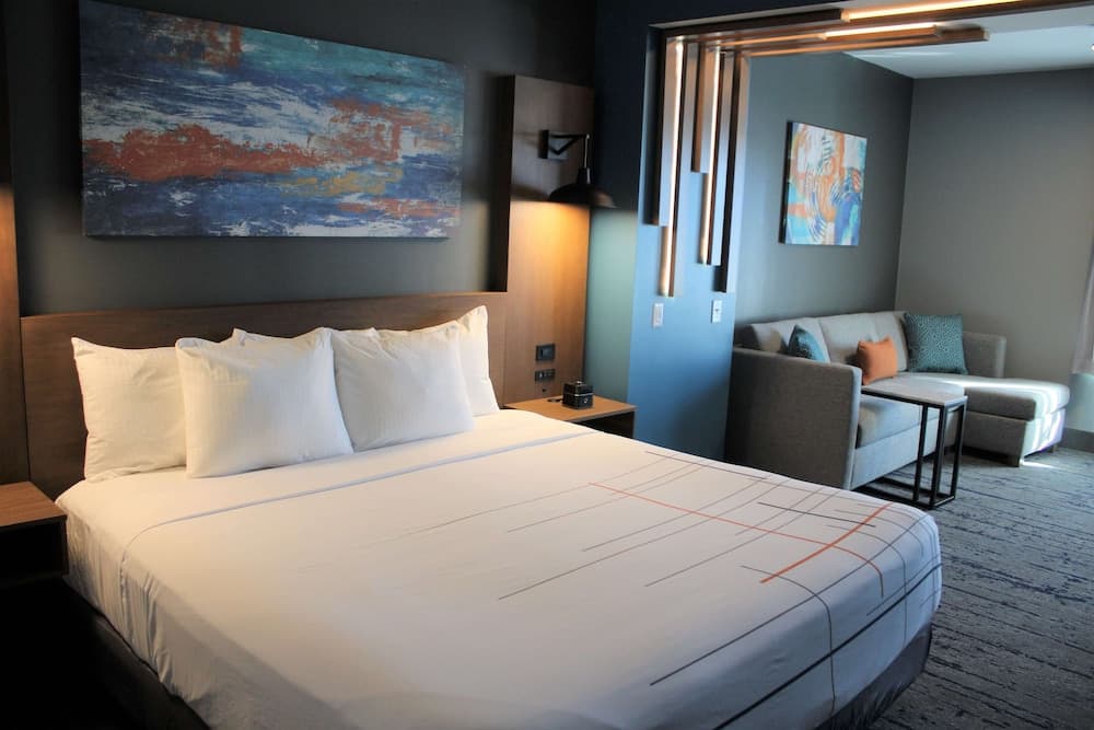 La Quinta Inn & Suites by Wyndham Bardstown