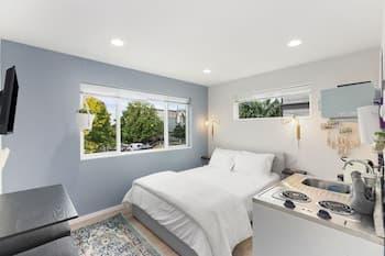 Ballard's sweet suites