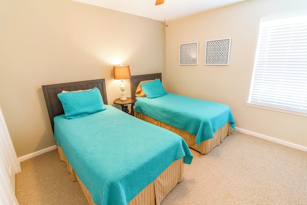 Avery's Ocean Breeze by Distinctive Beach Rentals