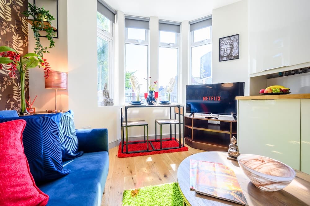 Riverside Gardens 1 by Ty SA