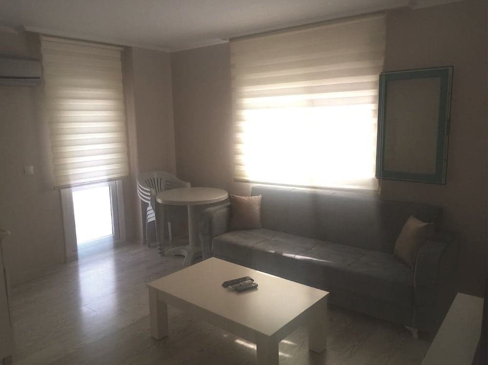 Silver Tower Residence