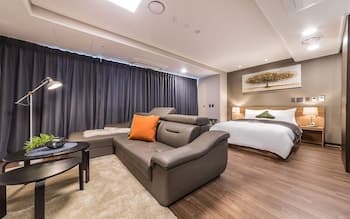Pyeongtaek Western Bay Marina Hotel