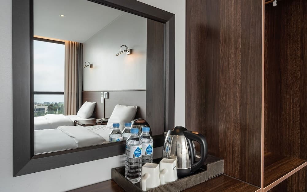 Seogwipo Sunrise Hotel Jungmun