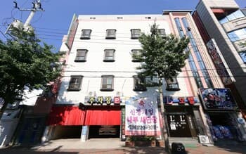 Pohang Jukdo Market L