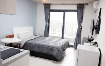 Hwaseong J House Pension