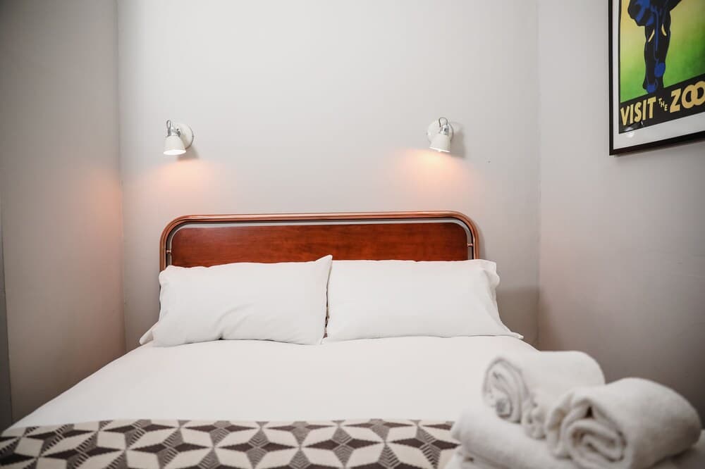 Grand & Graceful One Bed Flat in Clifton Village