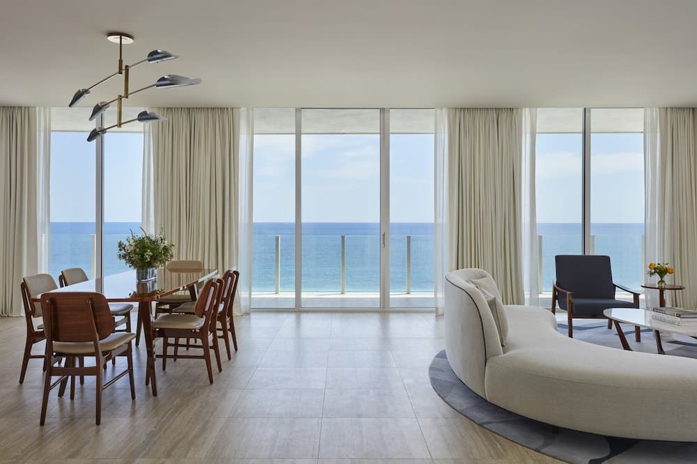 Four Seasons Hotel and Residences Fort Lauderdale
