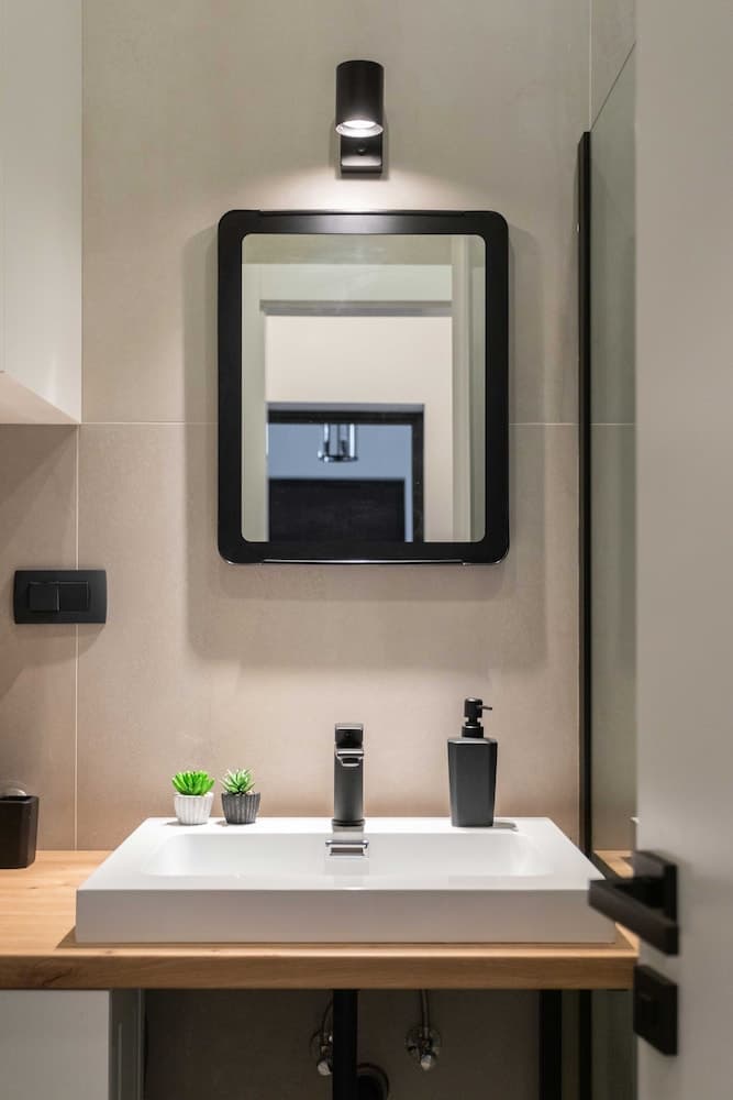 Modern and Design Apartment Near the Main Square