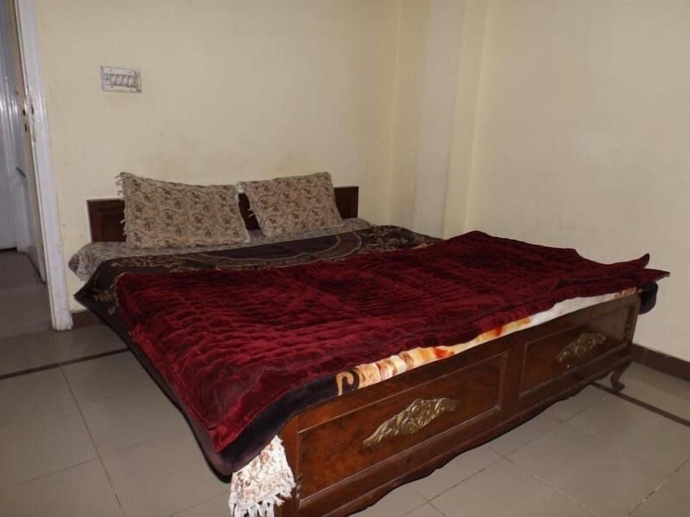 Mountain Tower Hotel