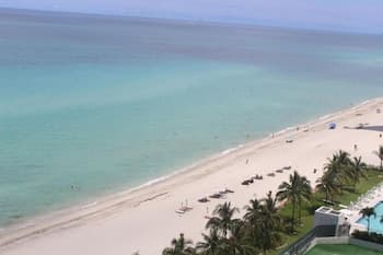 Luxury Sunny Isles Beach Condos