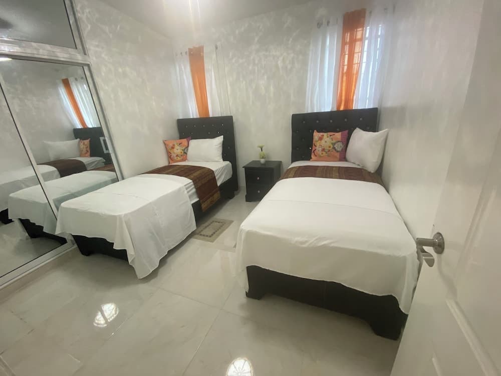 7DR Apt in Prime Location Near Monumental Area