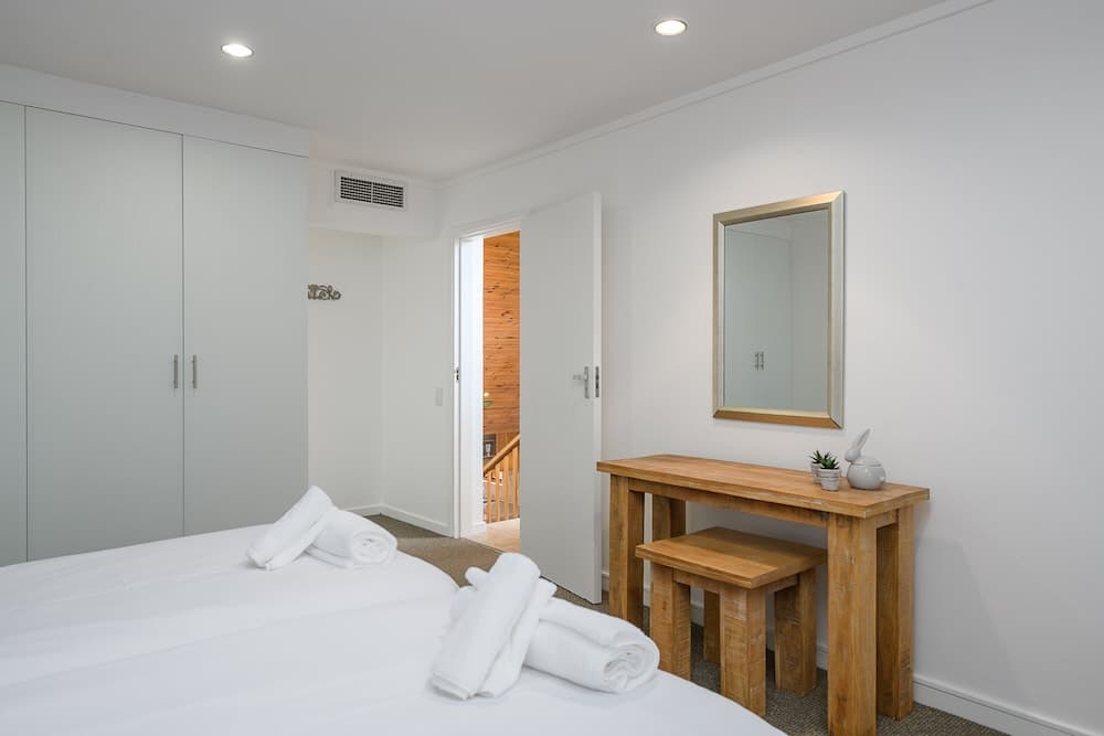 San Lameer Villa Rentals 10301