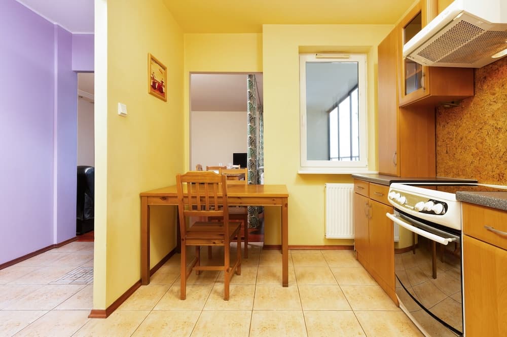 Apartment Wyspowa Warsaw by Renters