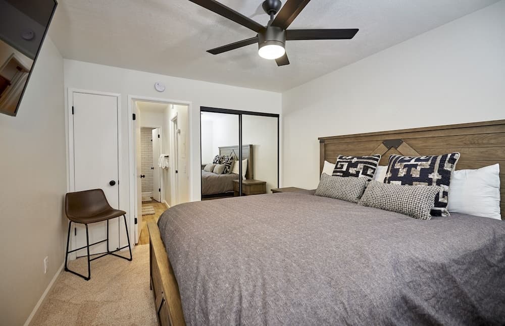 St. Anton Wooded View 1-bedroom Condos w/ Complimentary Hot Drinks