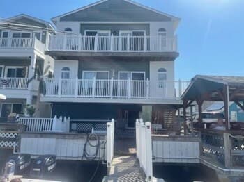 Ww407 West Tacony Avenue, 3rd Floor