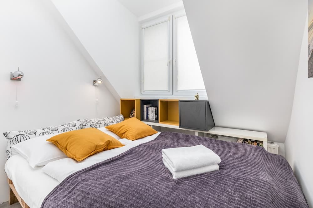 Grodzienska Apartment by Renters