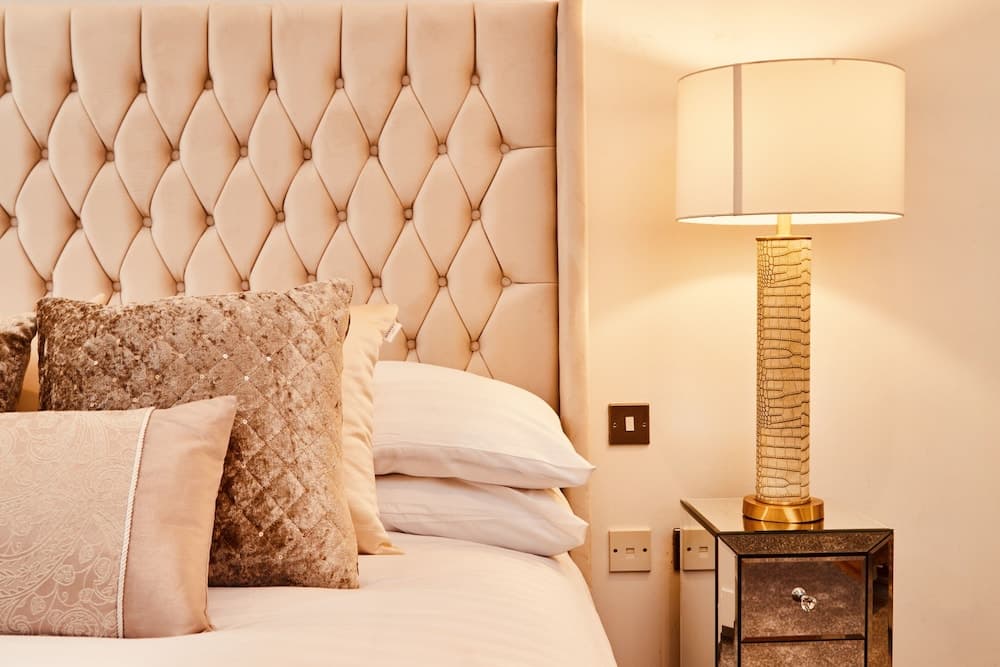 Deluxe City Centre Apt Balcony & View & Free Parking