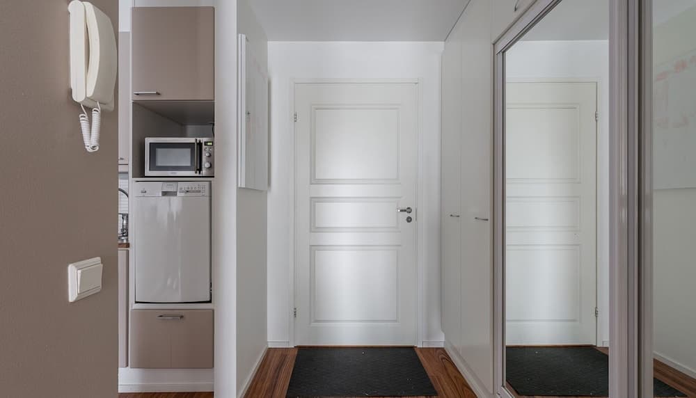 Homelike 1BR with Sauna, Free Parking & Balcony