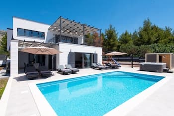 Holiday Villa Olive Tree