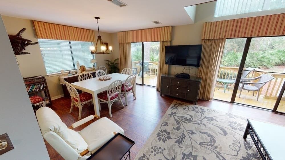 Seas the Day - Cozy and Sunny Villa in Ocean Gate by Redawning